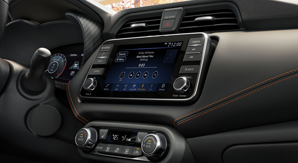 Nissan Sunny 7” high definition TFT display